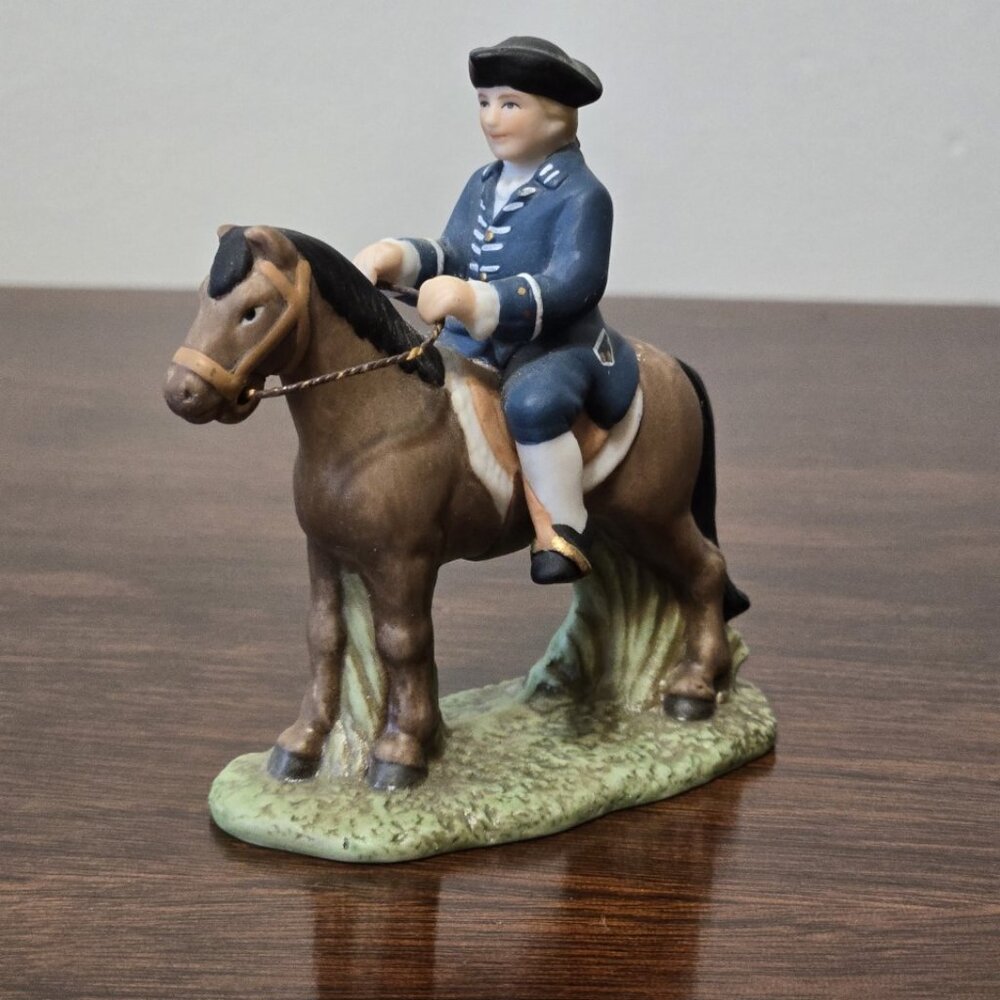 RARE!! 1998 LEFTON PORCELAIN 11709 Williamsburg COLLECTION FIGURINE